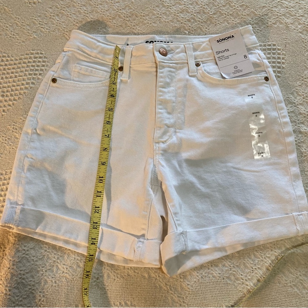 Sonoma Goods for Life White Denim Cuffed High Rise Shorts Women’s Size 8 NWT - Picture 3 of 10
